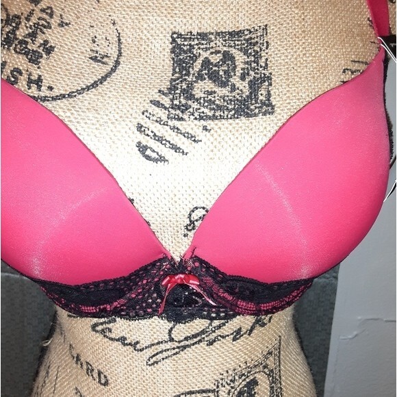 Youmita 36D Floral Lace Overlay Plunge Bra NWT - Picture 2 of 6